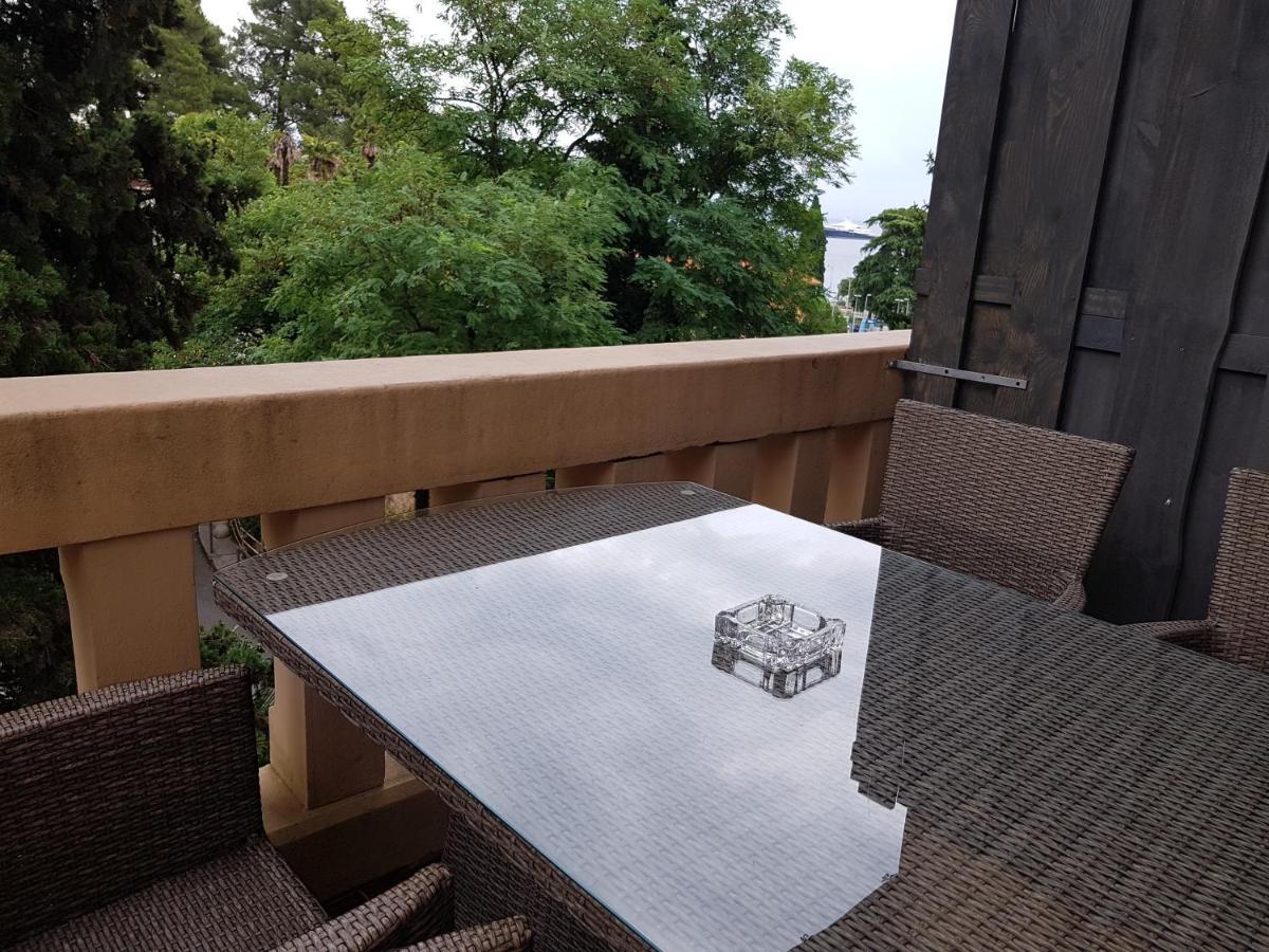 Apartment Nena With Private Free Parking Opatija Bagian luar foto