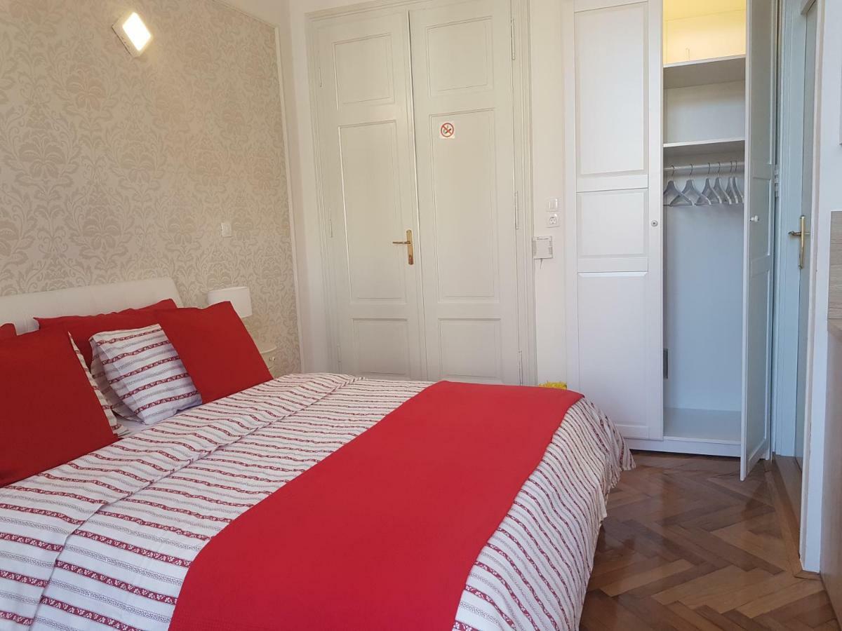 Apartment Nena With Private Free Parking Opatija Bagian luar foto