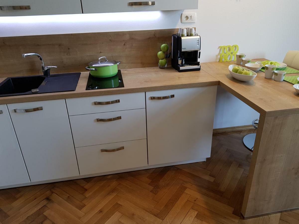 Apartment Nena With Private Free Parking Opatija Bagian luar foto